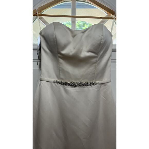 Mikaella Bridal Wedding Dress Cream/Pearl Color Size 8 Style #2267 NWT $2000 - Picture 5 of 16